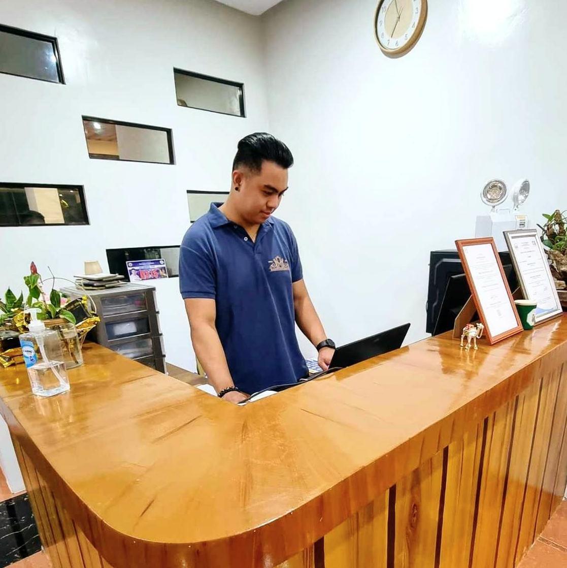 Majestique Hotel Albay Bicol Guinobatan 外观 照片