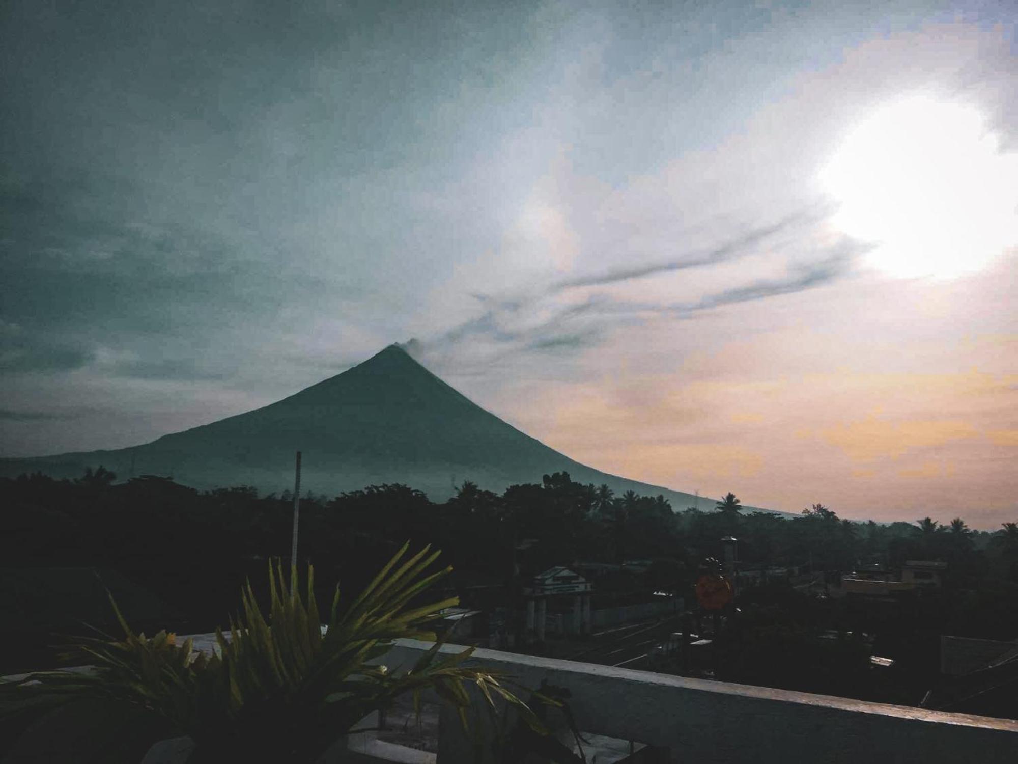 Majestique Hotel Albay Bicol Guinobatan 外观 照片